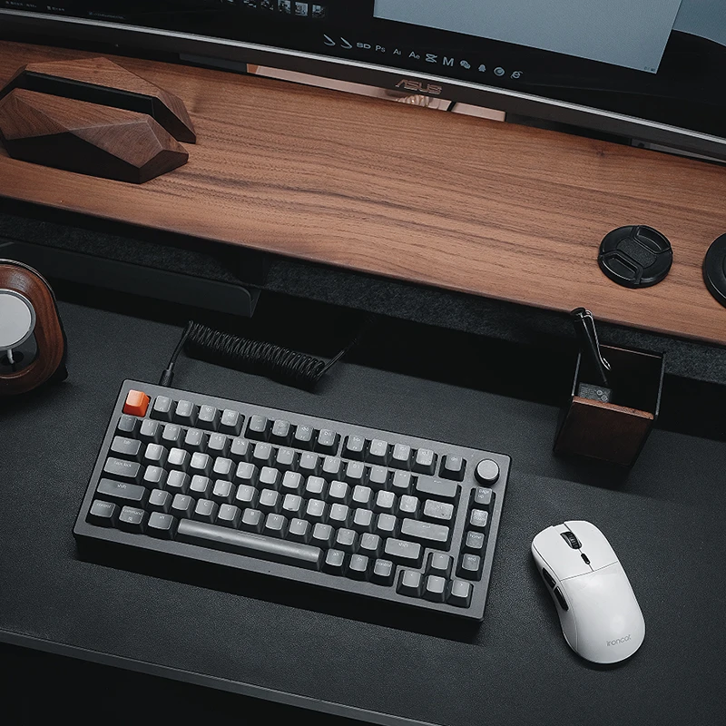 Desk Setup Workspace - Solid Walnut Monitor Stand-Ergonomic Desk Riserพร้อมชั้นวางของModern